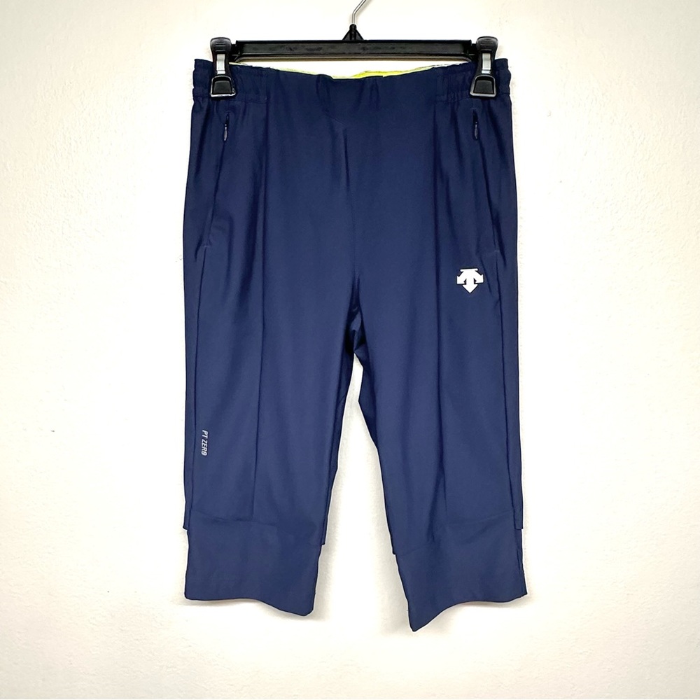 Descente Juniors Sports Wear Capri Shorts Size 14/150